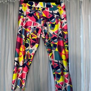 Under Armour Neon Geometric Compression Capri Leggings